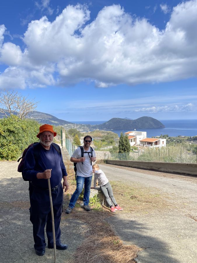 עדיין מטפסים למצפור